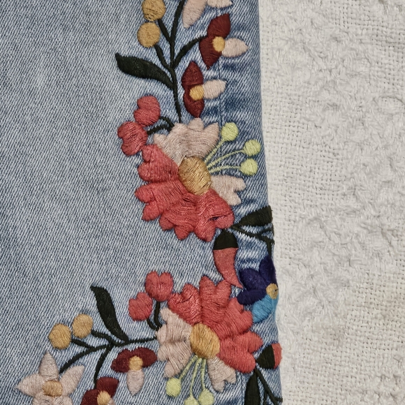 Pilcro and the Letterpress Light Blue Floral Skinny Jeans - Picture 5 of 11